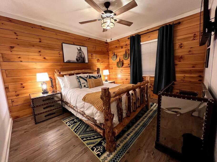 The Horse Cabin At Natural State Cabins Morning Star Extérieur photo